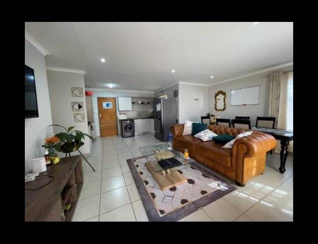 3 BEDROOM HOUSE FOR SALE IN SKY CITY
